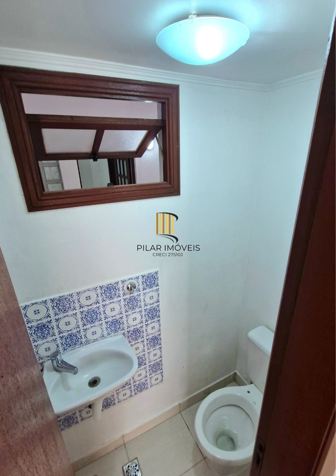Apartamento com 3 Quartos e 2 banheiros à Venda, 84 m² por R$ 280.000