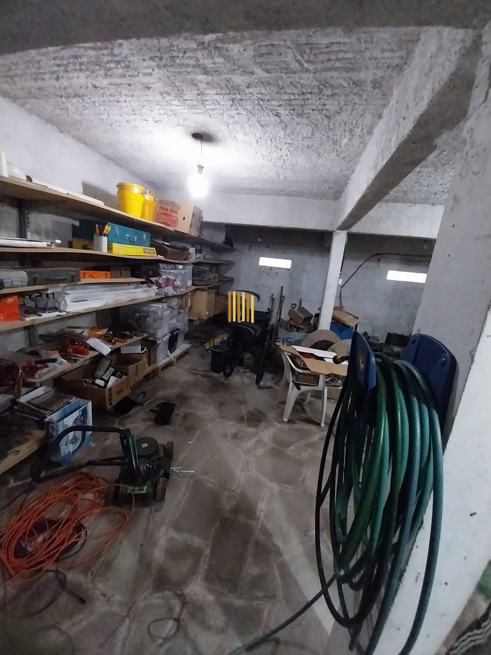 Casa ampla 5 D E 4 Banheiros, 2 vagas - Sta Tereza - Porto Alegre