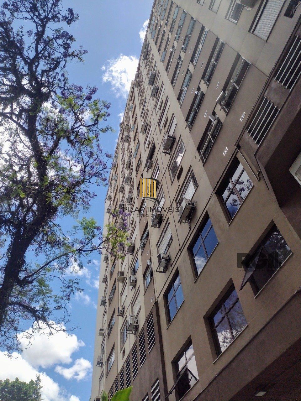 Apartamento 1 dormitório,andar alto,na Coronel Genuíno,com box
