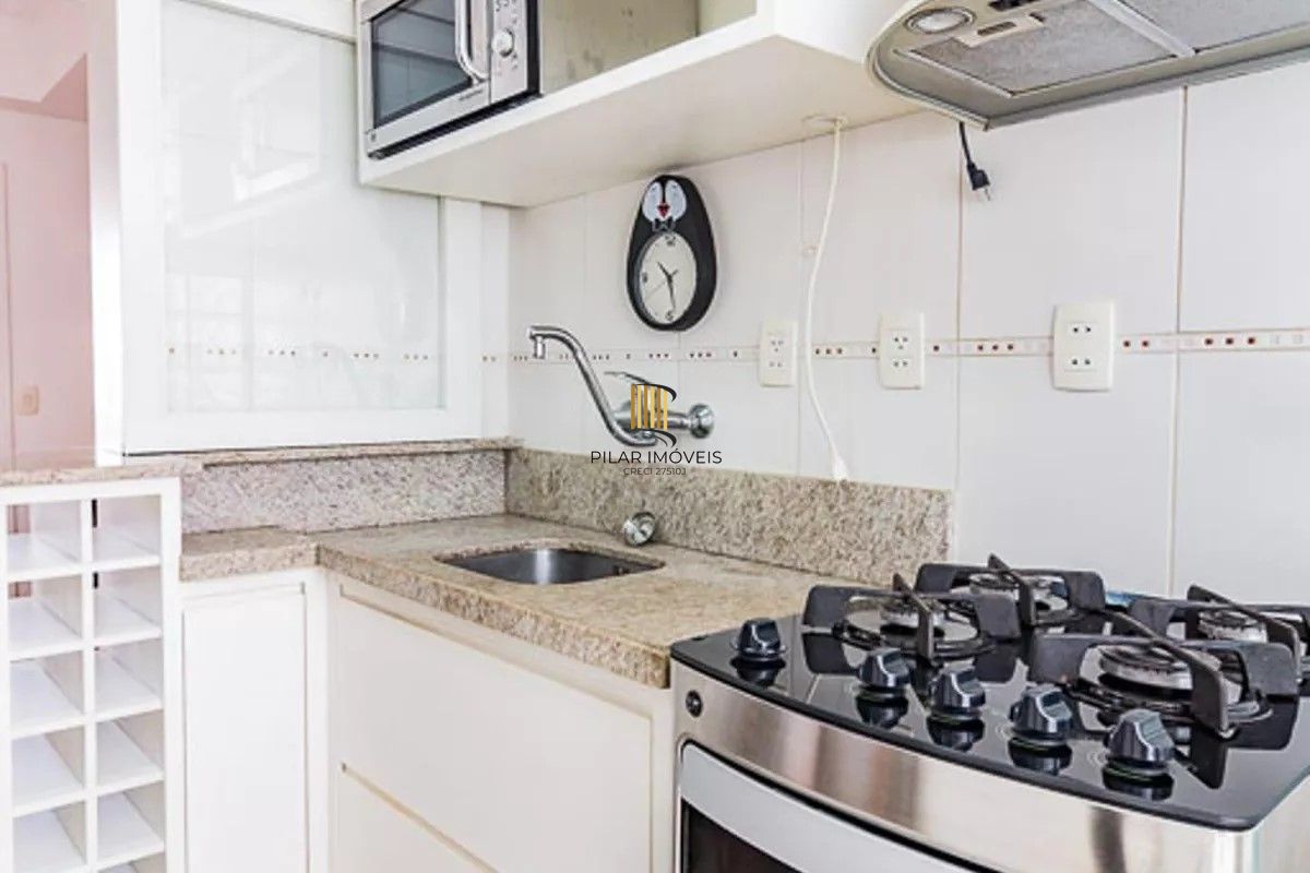 1 dormitório,andar alto,mobiliado, na Rua Sarmento Leite,Cidade Baixa