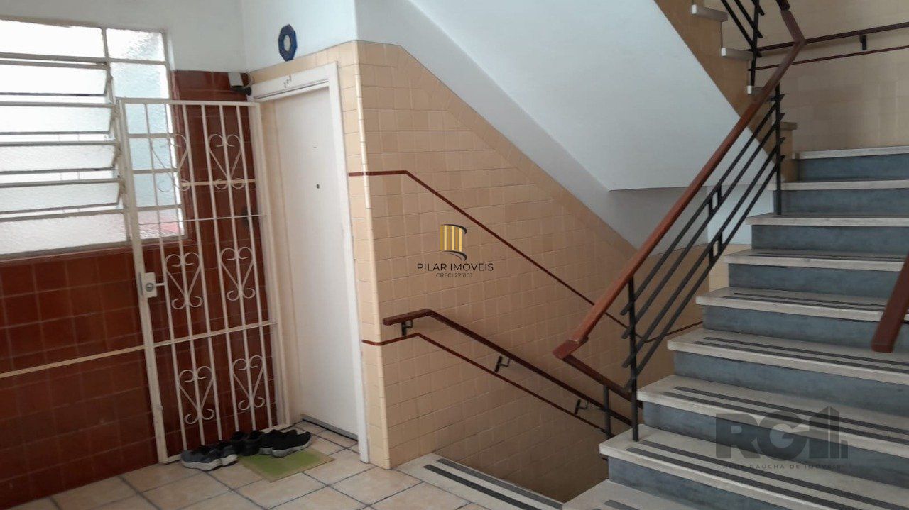Apartamento 2 dormitórios no bairro Azenha