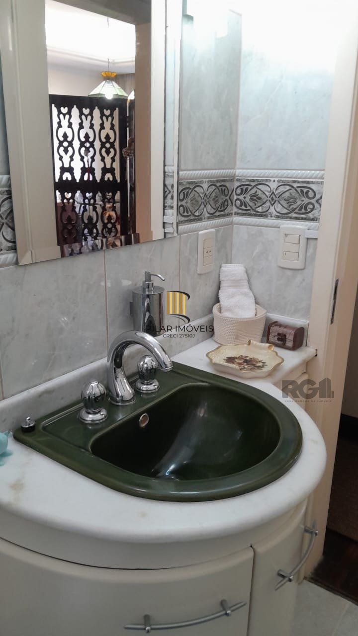 Apartamento 3 quartos, suite, dep de empregada,andar alto,Bairro Centro