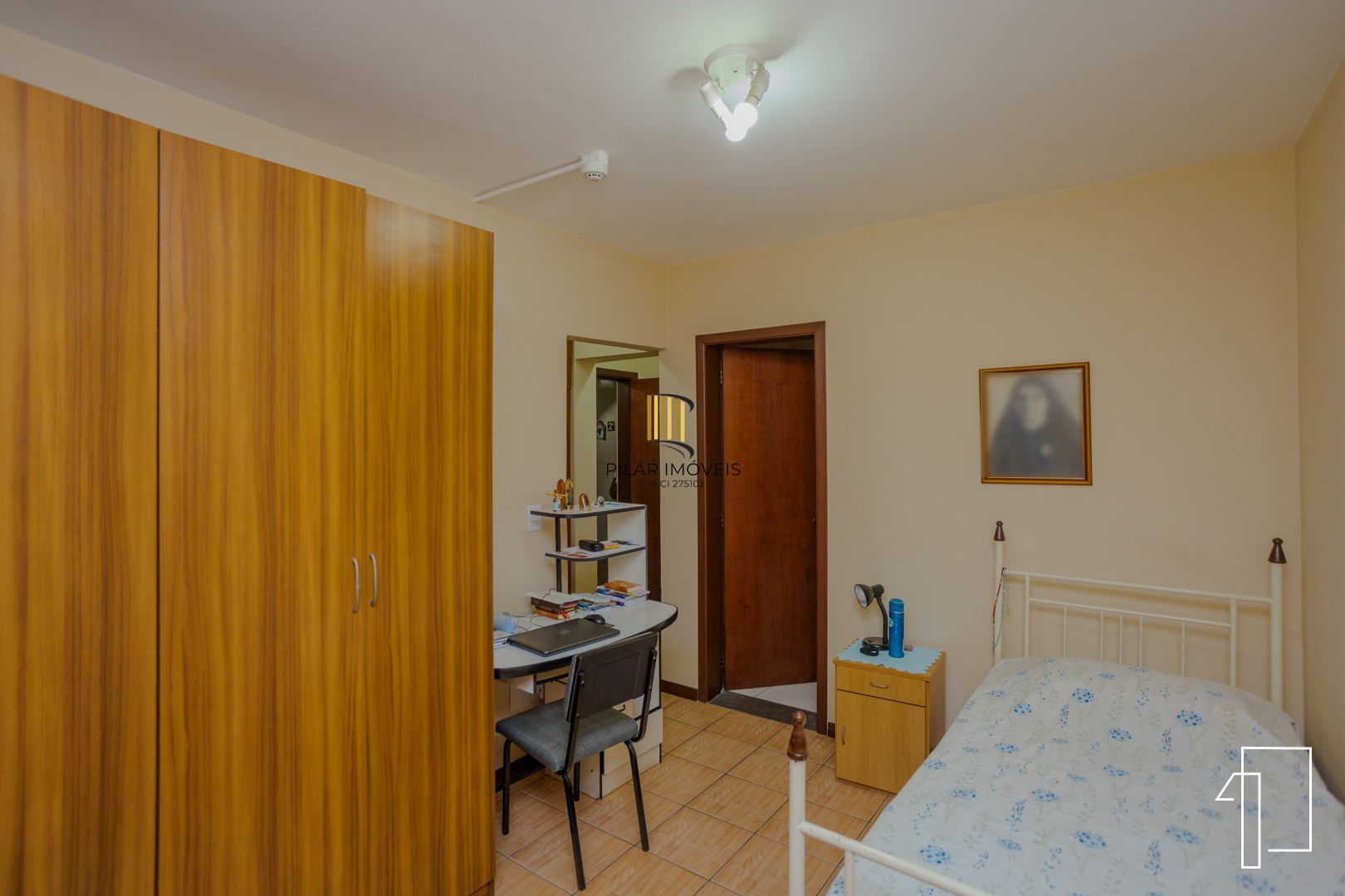 Oportunidade sobrado 2/3 pisos com 21D e 19 suítes - Jdm Botânico - P. Alegre.