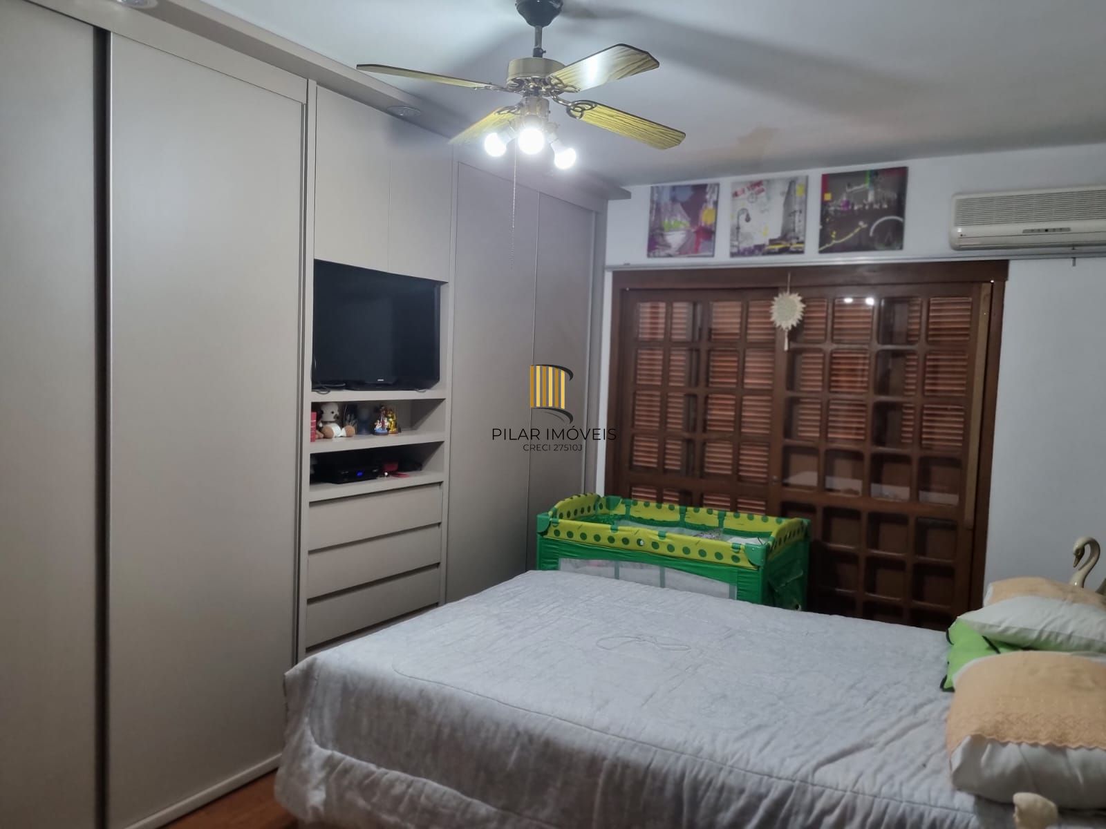 Casa / Sobrado bem grande 266 m² - Vila João Pessoa - Porto Alegre - Preço bem atrativo