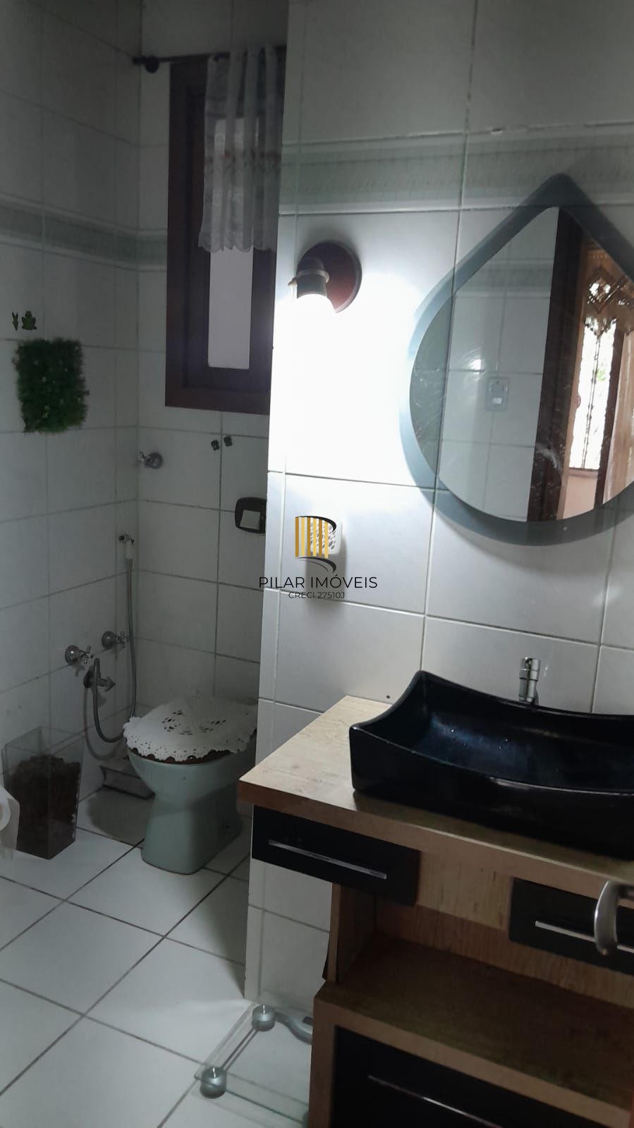 Apartamento com sacda, 2 quartos à venda na Avenida Desembargador André da Rocha, próximo Lima e Silva em Porto Alegre