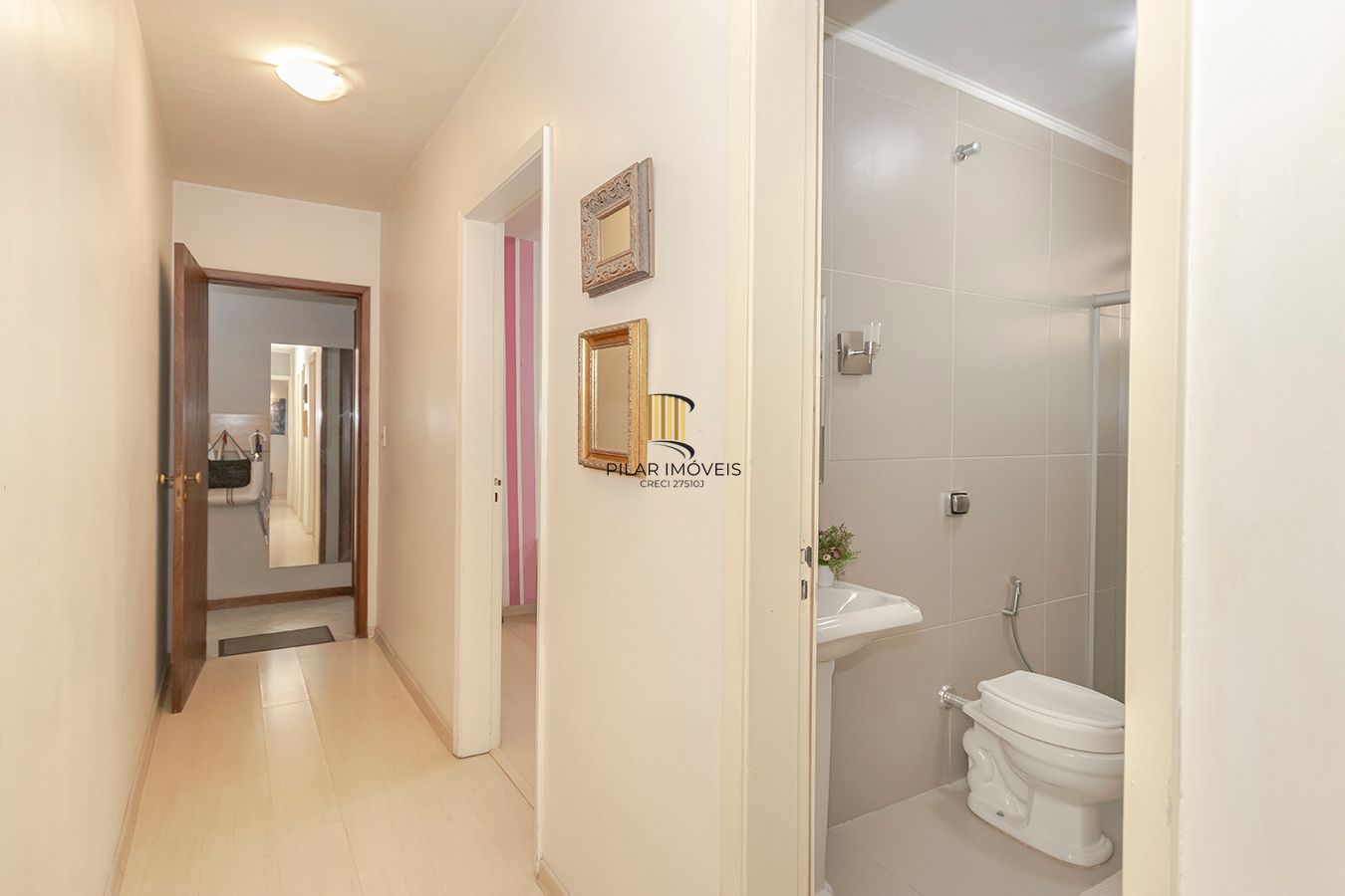 Bela residência,mobiliada e ampla com 222 M2 à venda com EXCLUSIVIDADE !