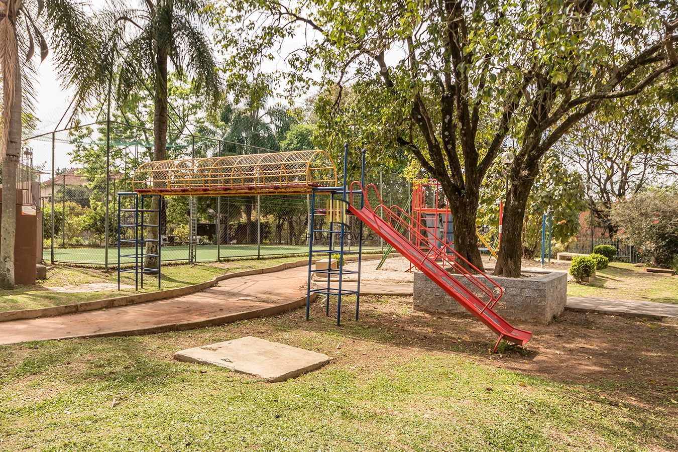 Belo Apartamento no Condominio Vergéis