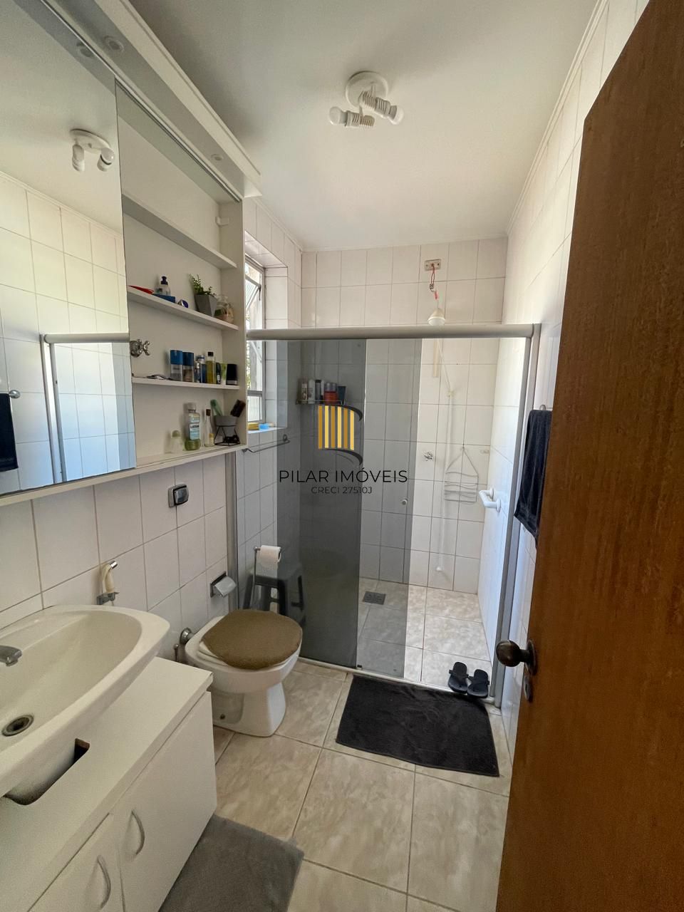 Apartamento 3 dormitórios no bairro Azenha