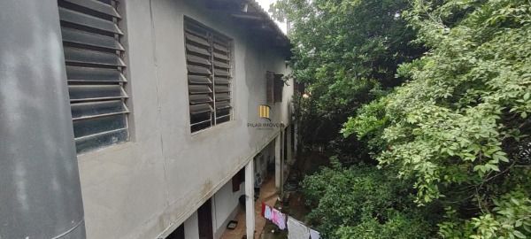Casa em Porto Alegre, no bairro Espírito Santo, com 3 dormitório(s), e 3 banheiros, à venda.