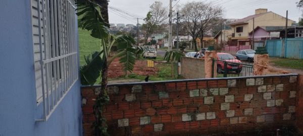 Terreno em Porto Alegre, no bairro Nonoai, à venda.