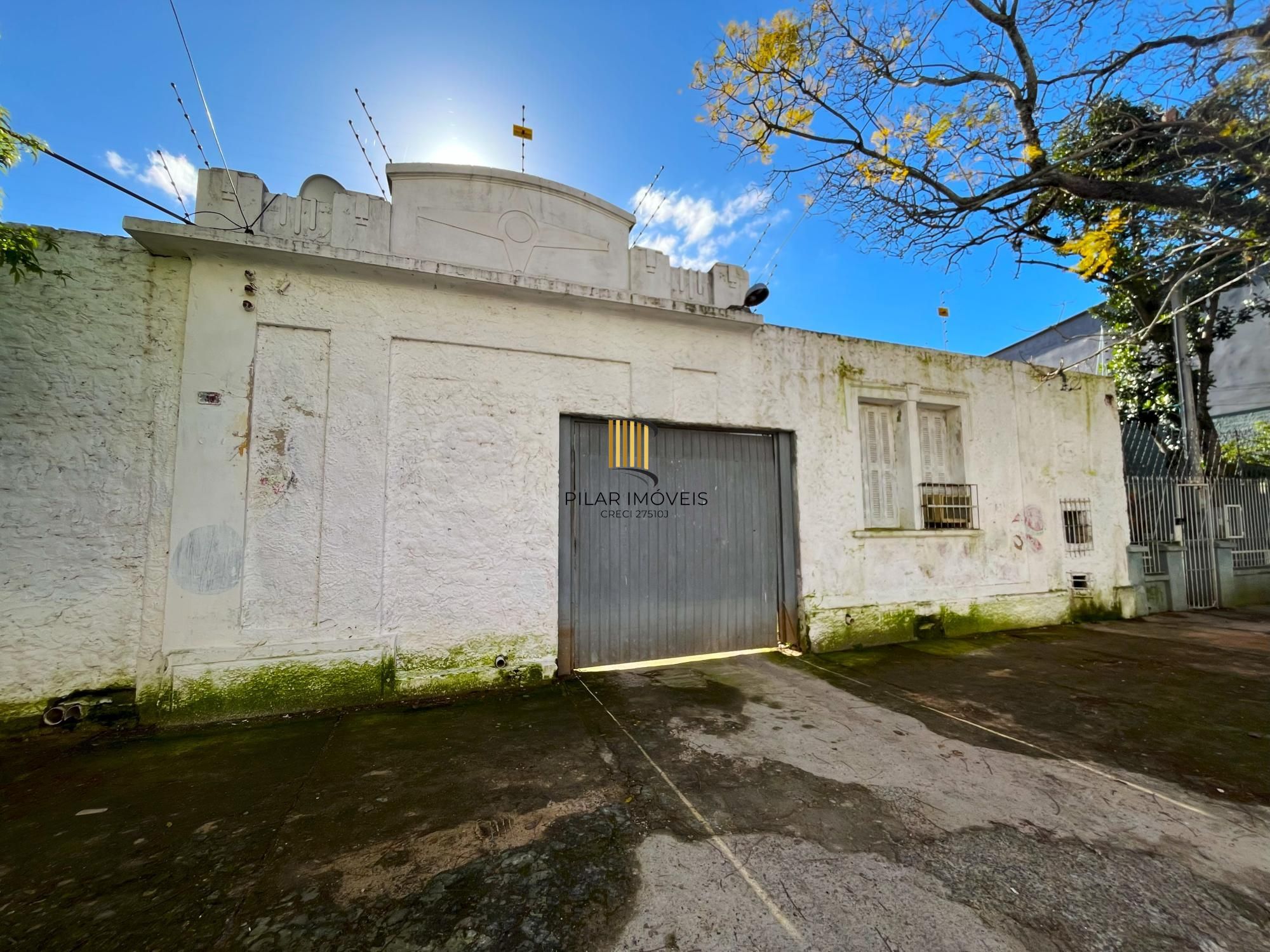 Ponto Comercial com Pátio para 14 Vagas em Local de Alto Fluxo