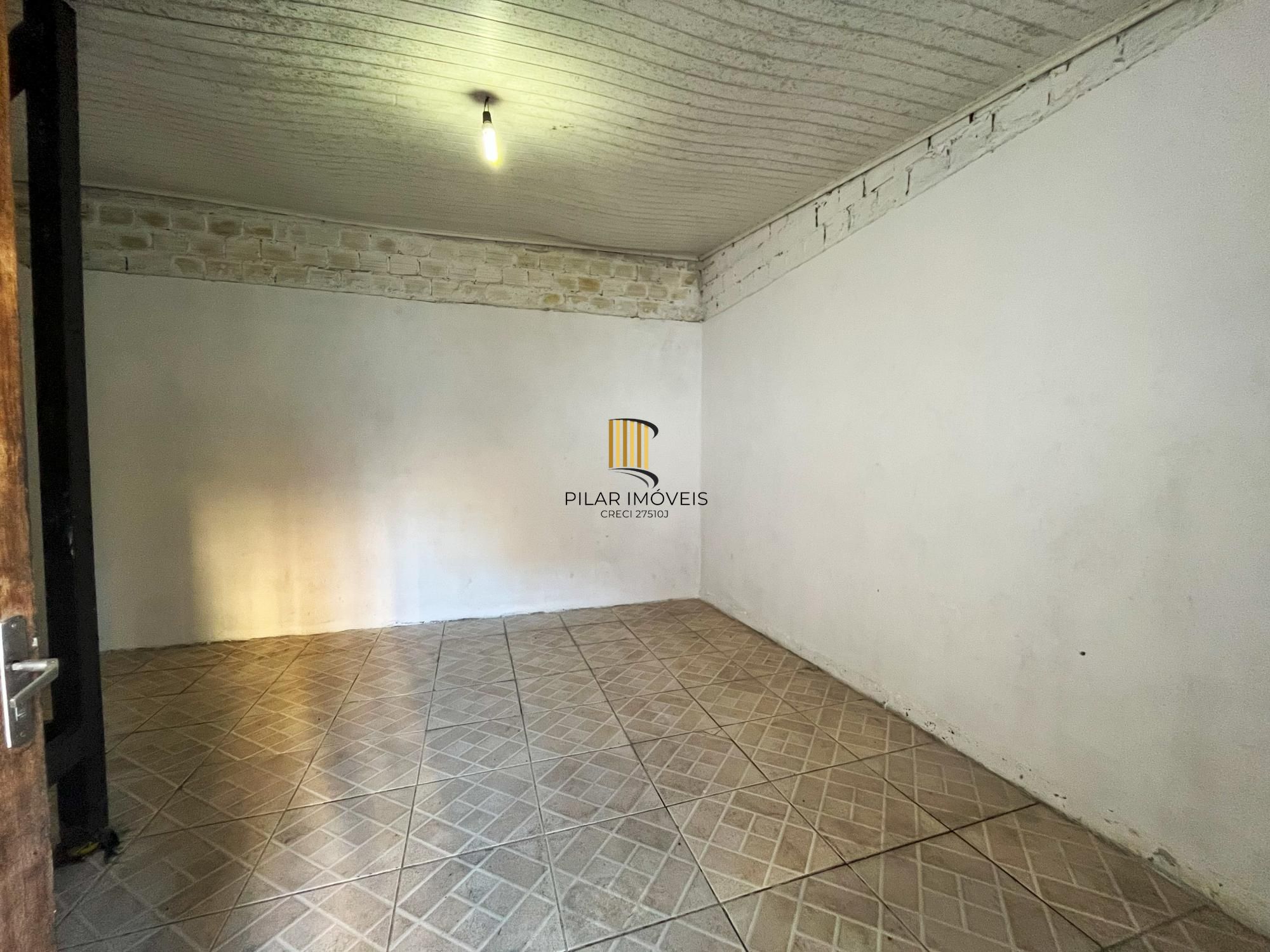 Ponto Comercial com Pátio para 14 Vagas em Local de Alto Fluxo