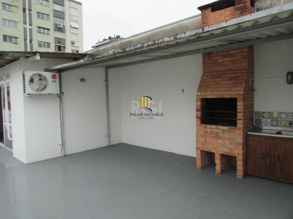 Cobertura 2 dormitórios no bairro Mont Serrat