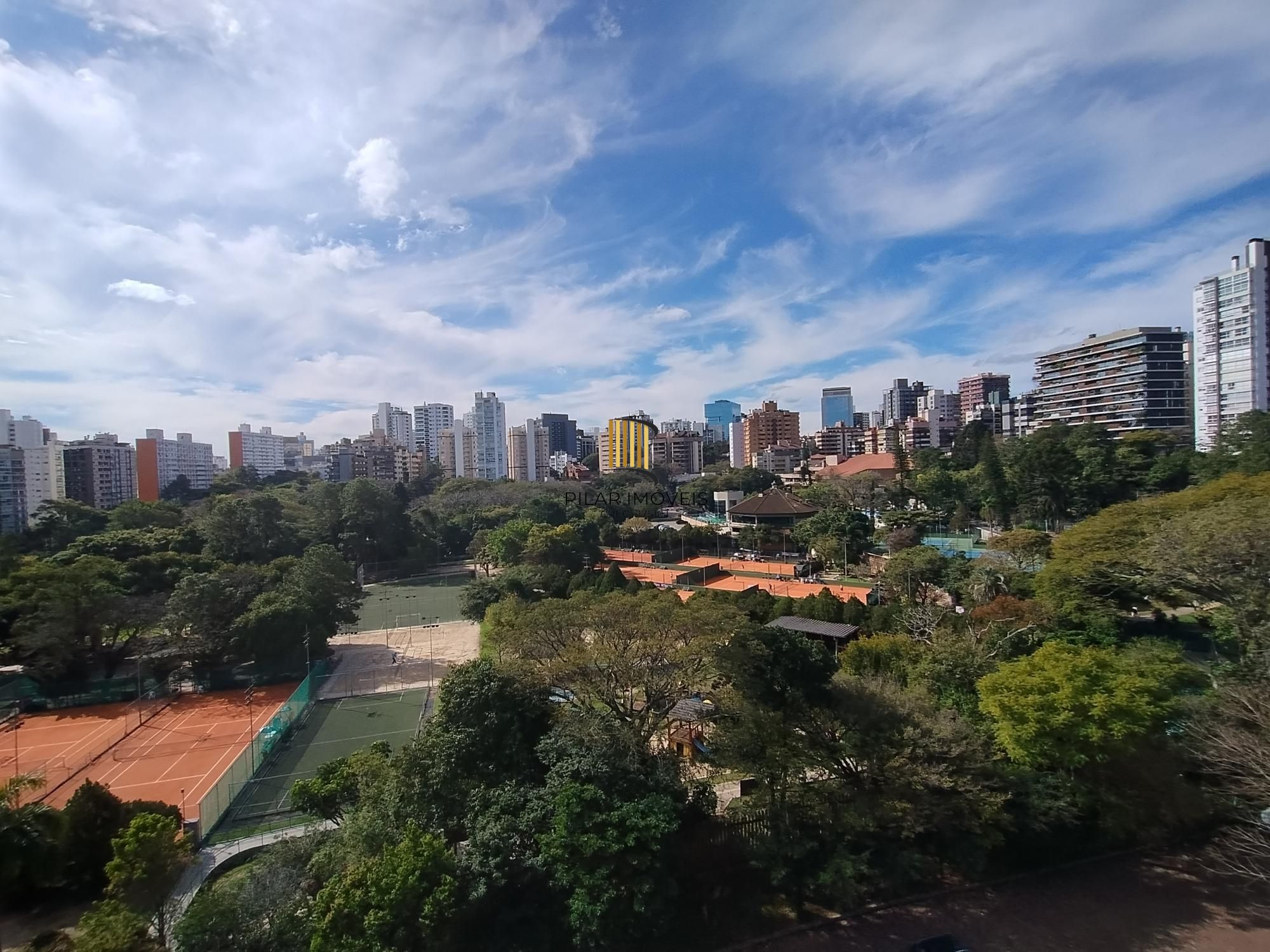 Apartamento de Alto Padrão no Bairro Petrópolis