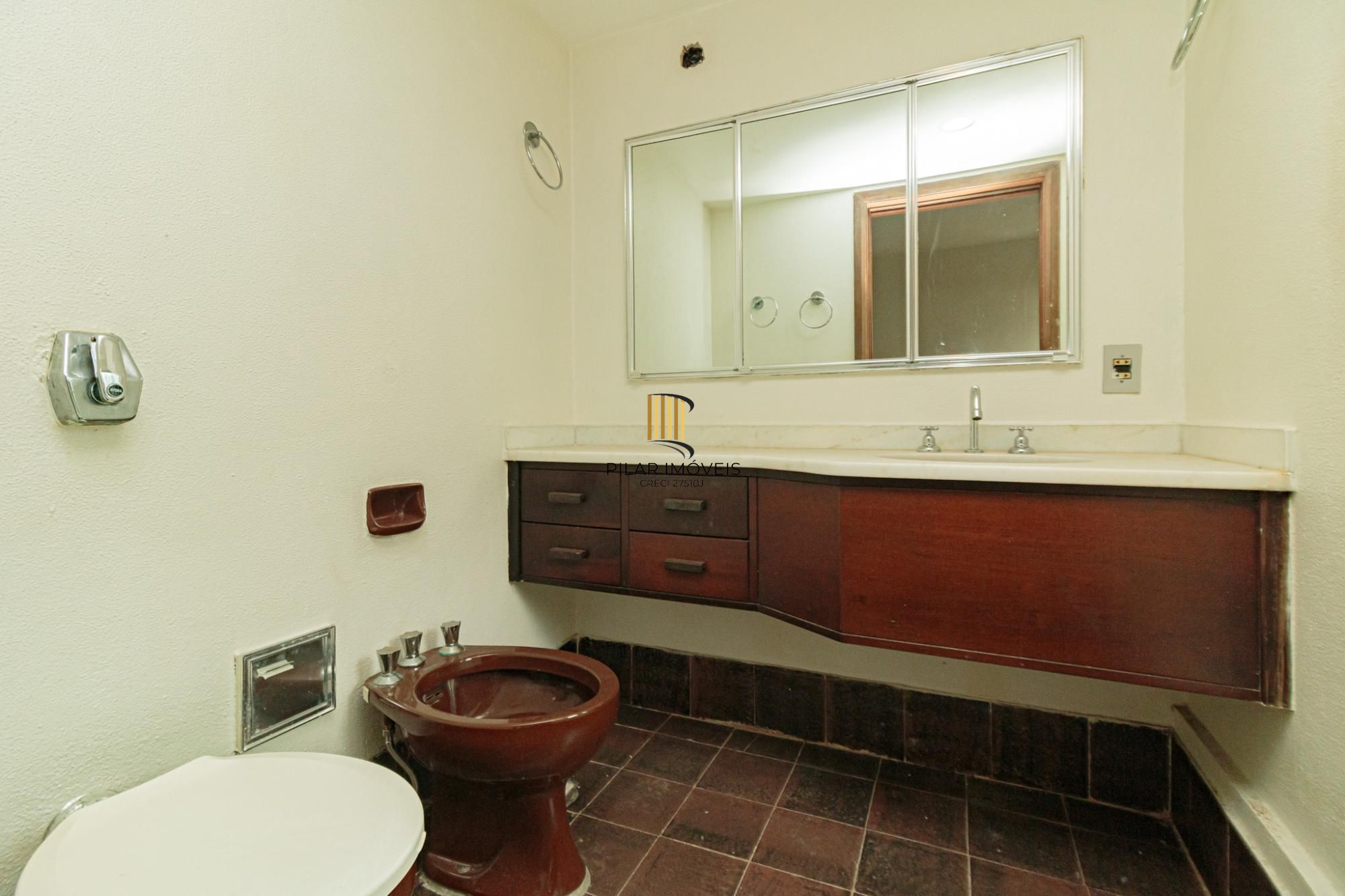 Apartamento 3 dormitórios no bairro Moinhos de Vento