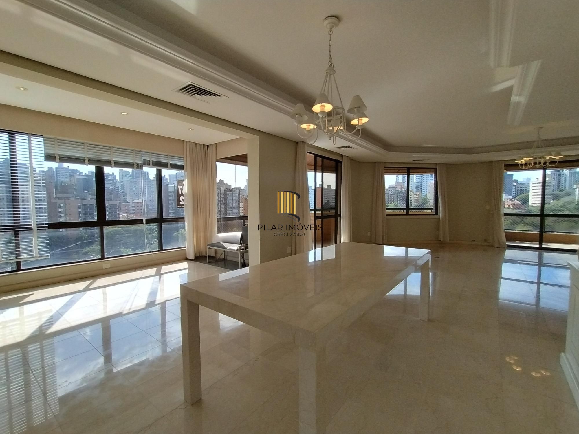 Apartamento de Alto Padrão no Bairro Petrópolis