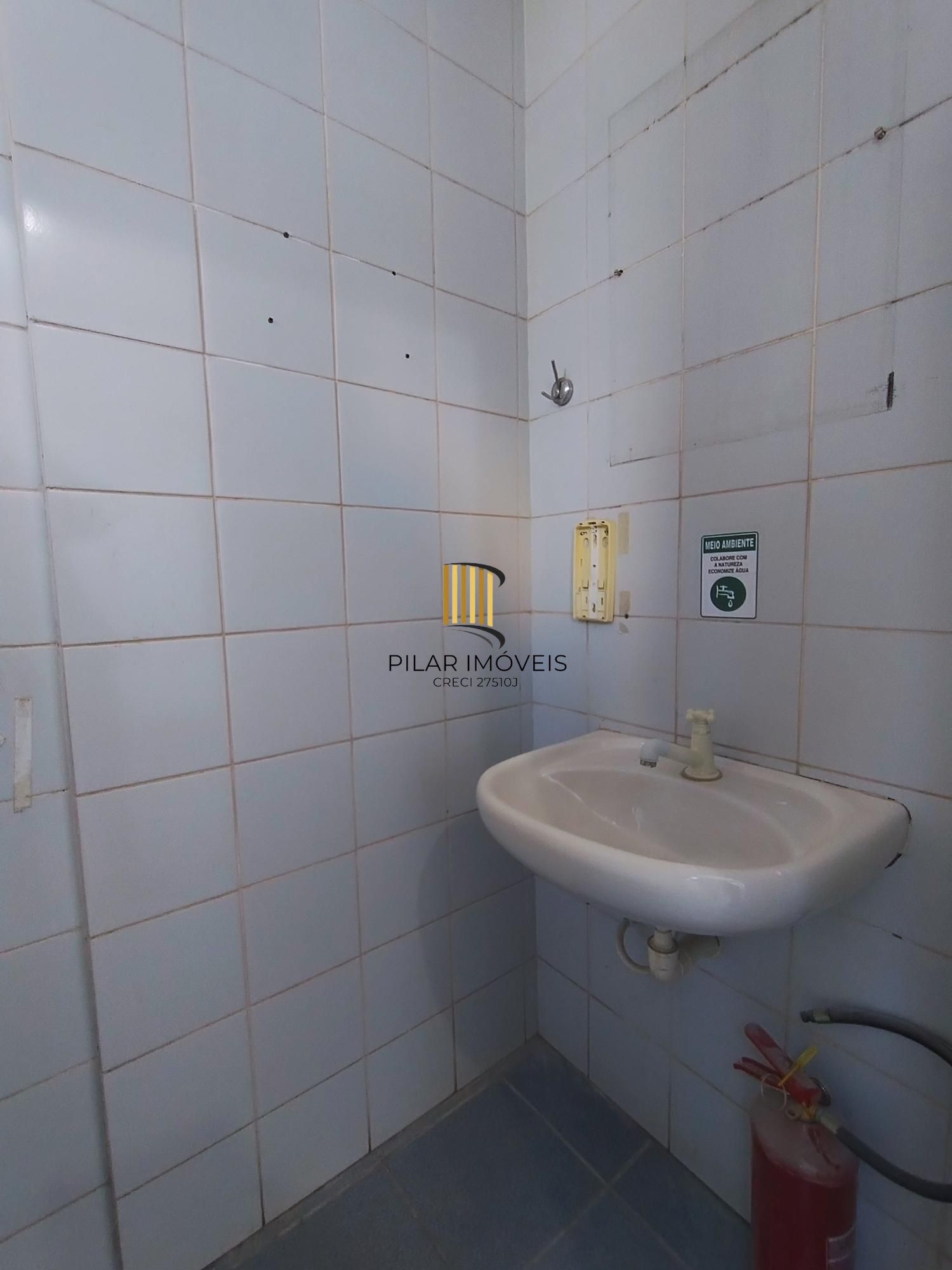 Sala Comercial na Av. Assis Brasil – Ótima Localização