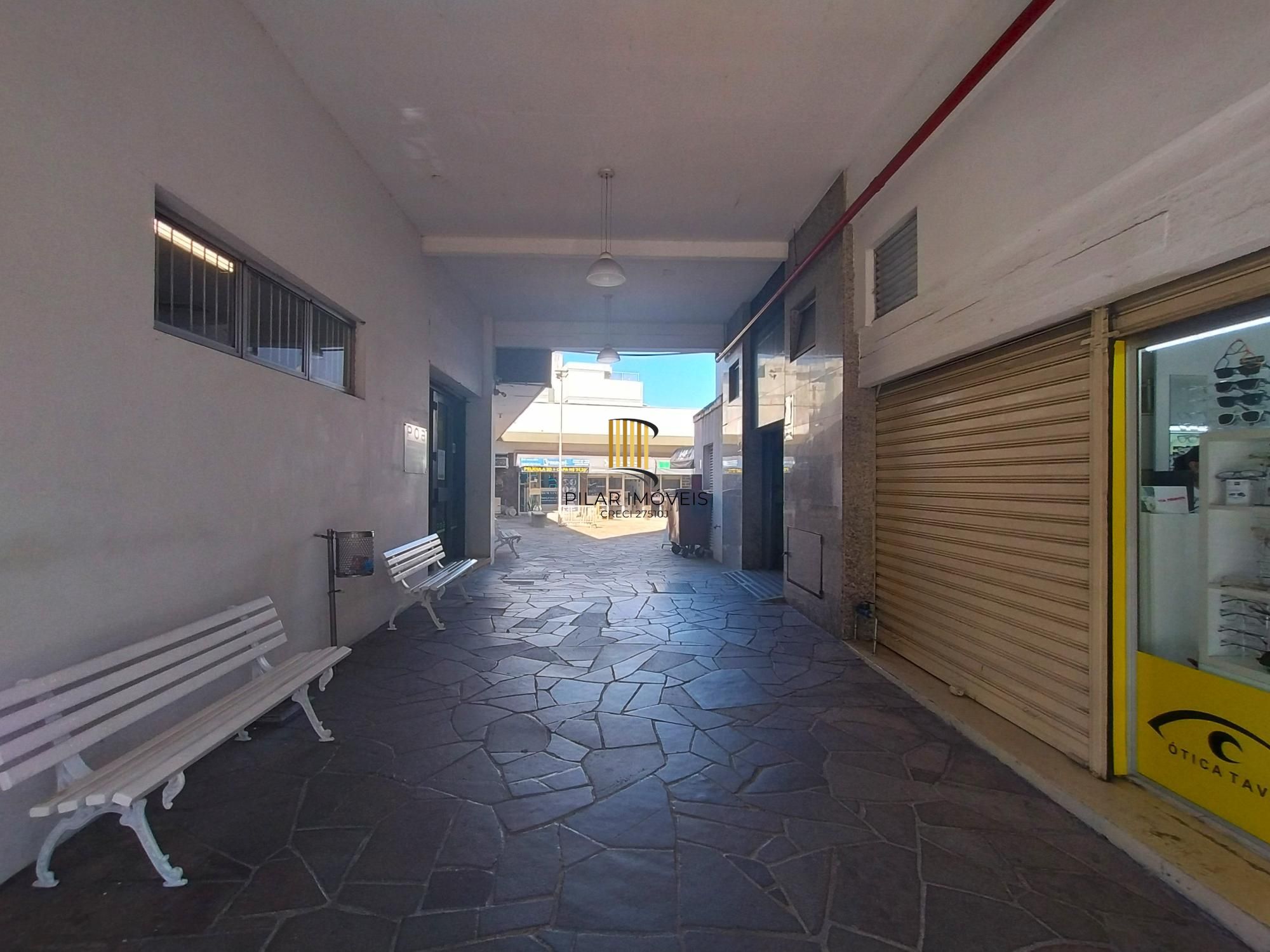 Sala Comercial na Av. Assis Brasil – Ótima Localização