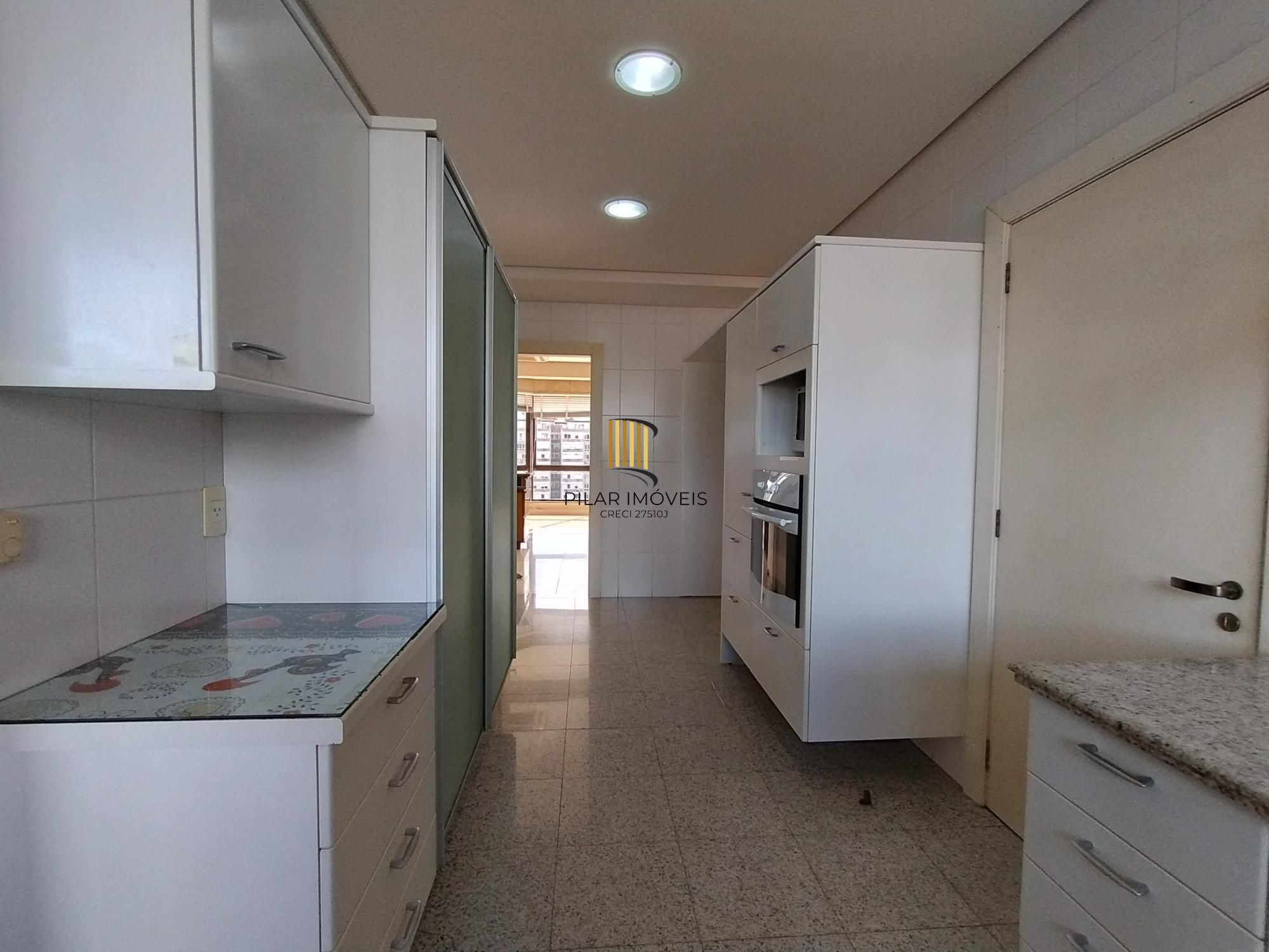 Apartamento de Alto Padrão no Bairro Petrópolis