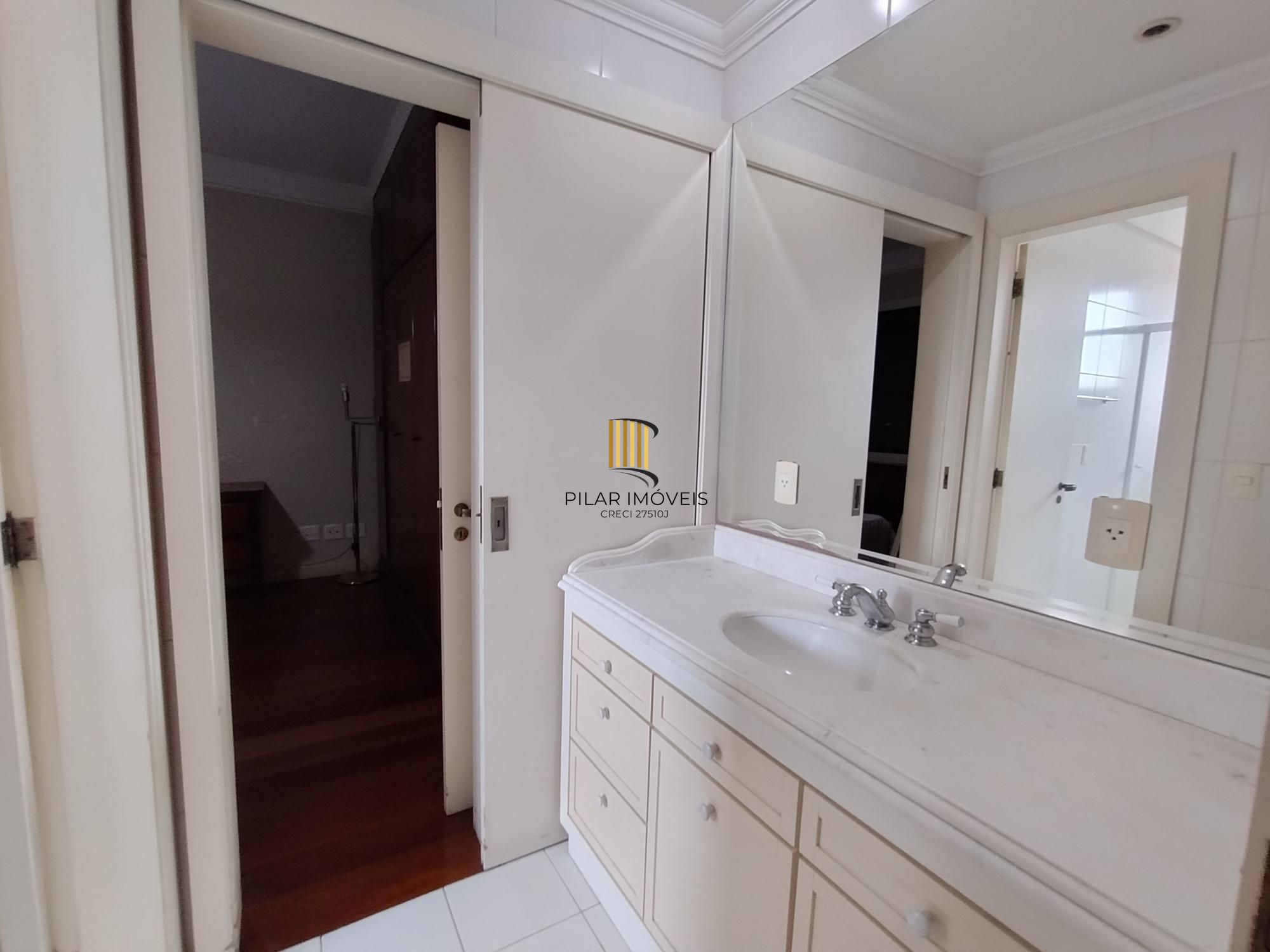 Apartamento de Alto Padrão no Bairro Petrópolis