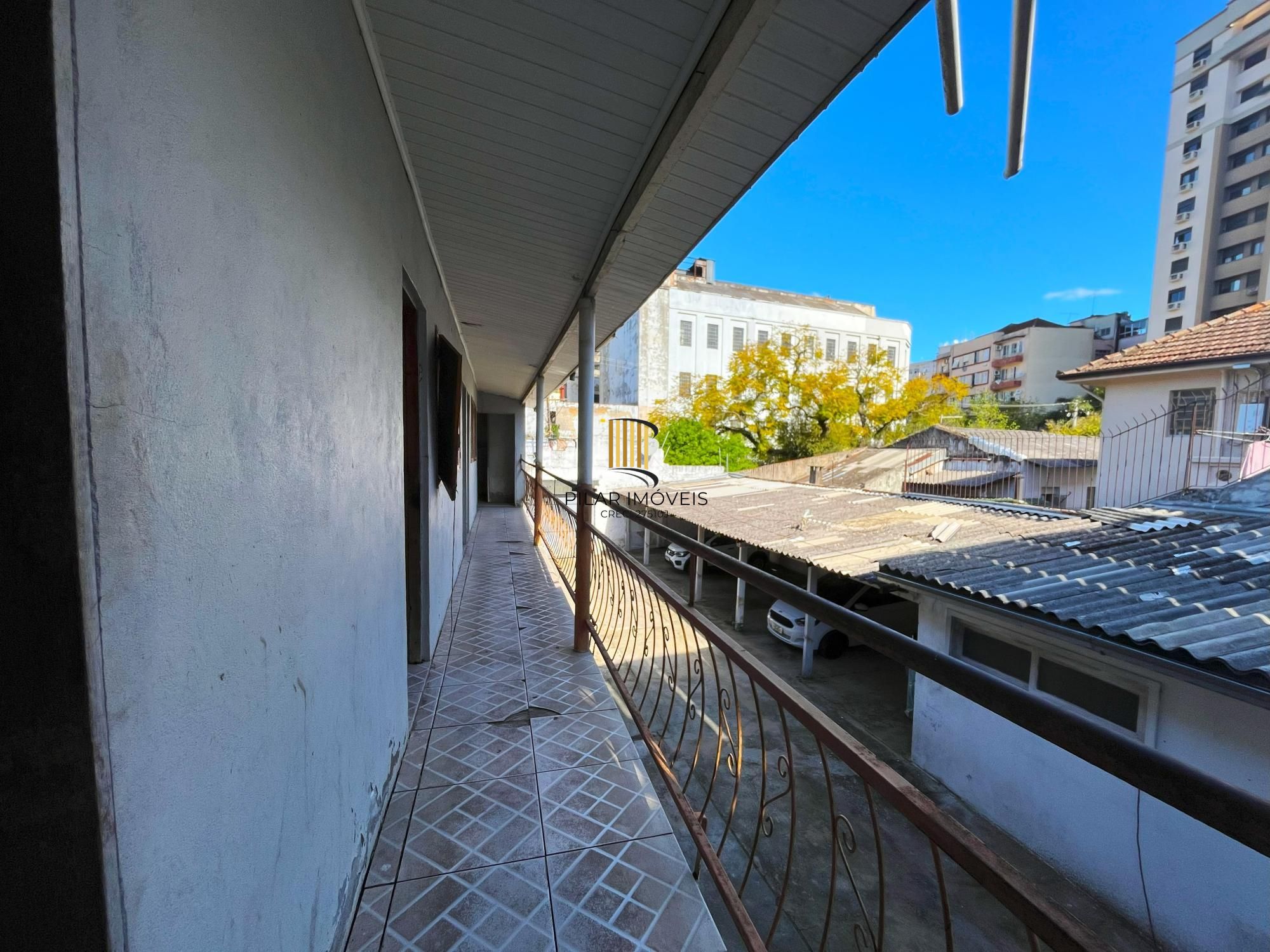 Ponto Comercial com Pátio para 14 Vagas em Local de Alto Fluxo