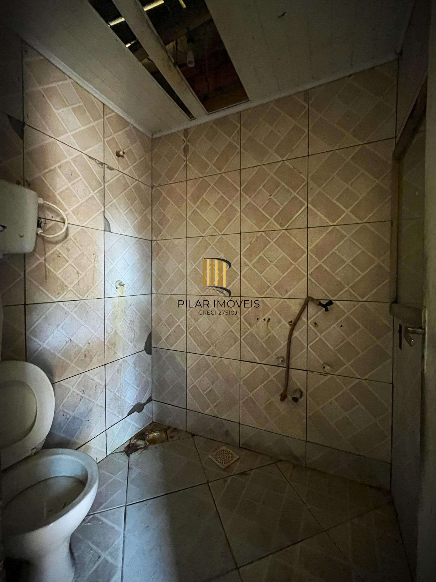 Ponto Comercial com Pátio para 14 Vagas em Local de Alto Fluxo