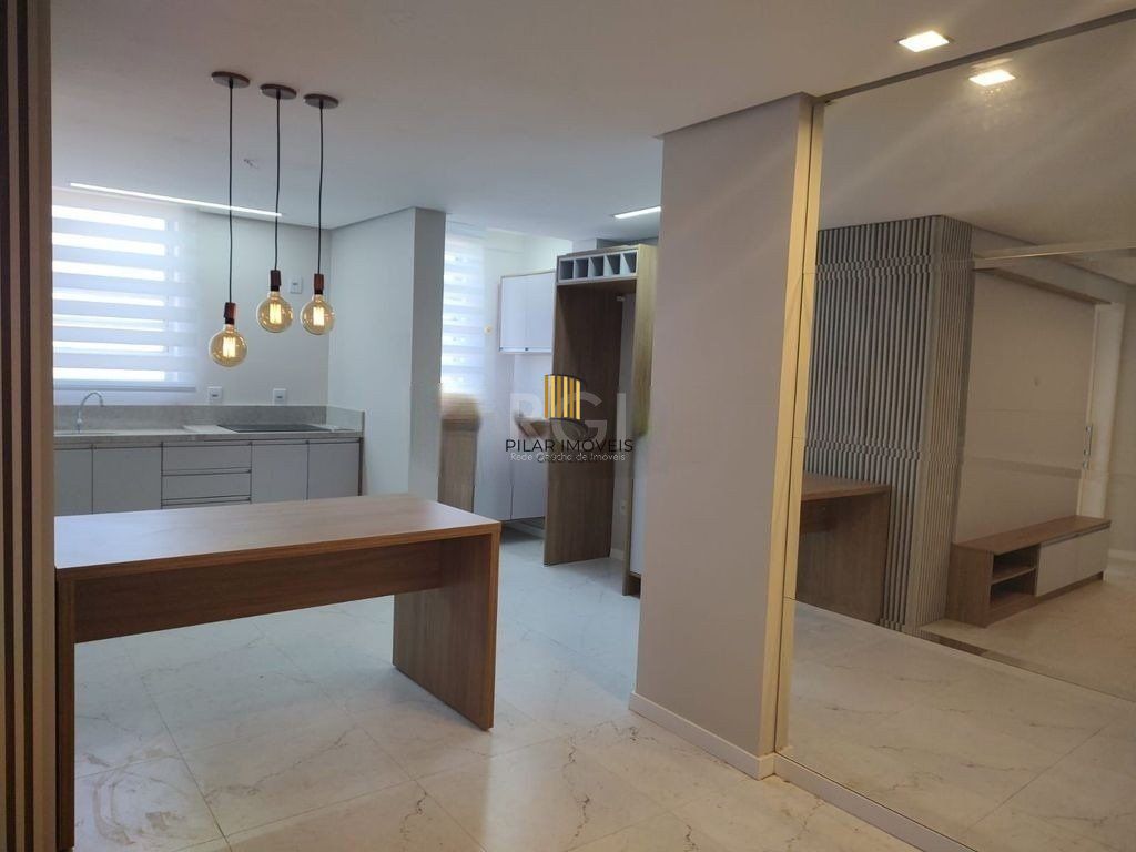 Apartamento 2 Dormitório(s) Bairro Farroupilha