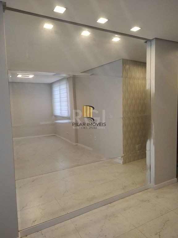 Apartamento 2 Dormitório(s) Bairro Farroupilha