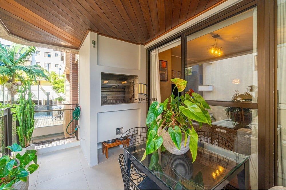 Excelente apartamento Mobiliado e pronto para morar no coração do bairro Mont'Serrat