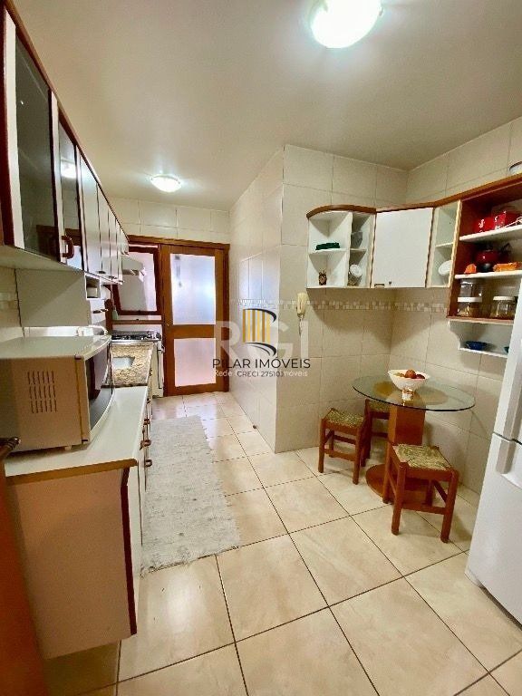 Apartamento para Venda - 129m², 3 dormitórios, sendo 1 suites, 1 vaga - Petrópolis