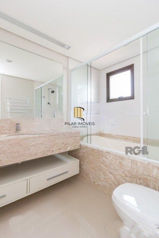 Apartamento 4 dormitórios no bairro Bela Vista