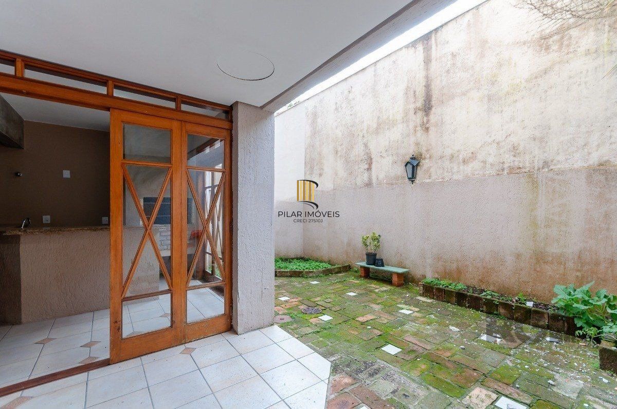 Casa de Condomínio 3 dormitórios no bairro Jardim Isabel