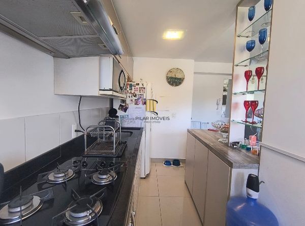 Apartamento de 2 quartos, suíte e 1 vaga de garagem no bairro Jardim Carvalho
