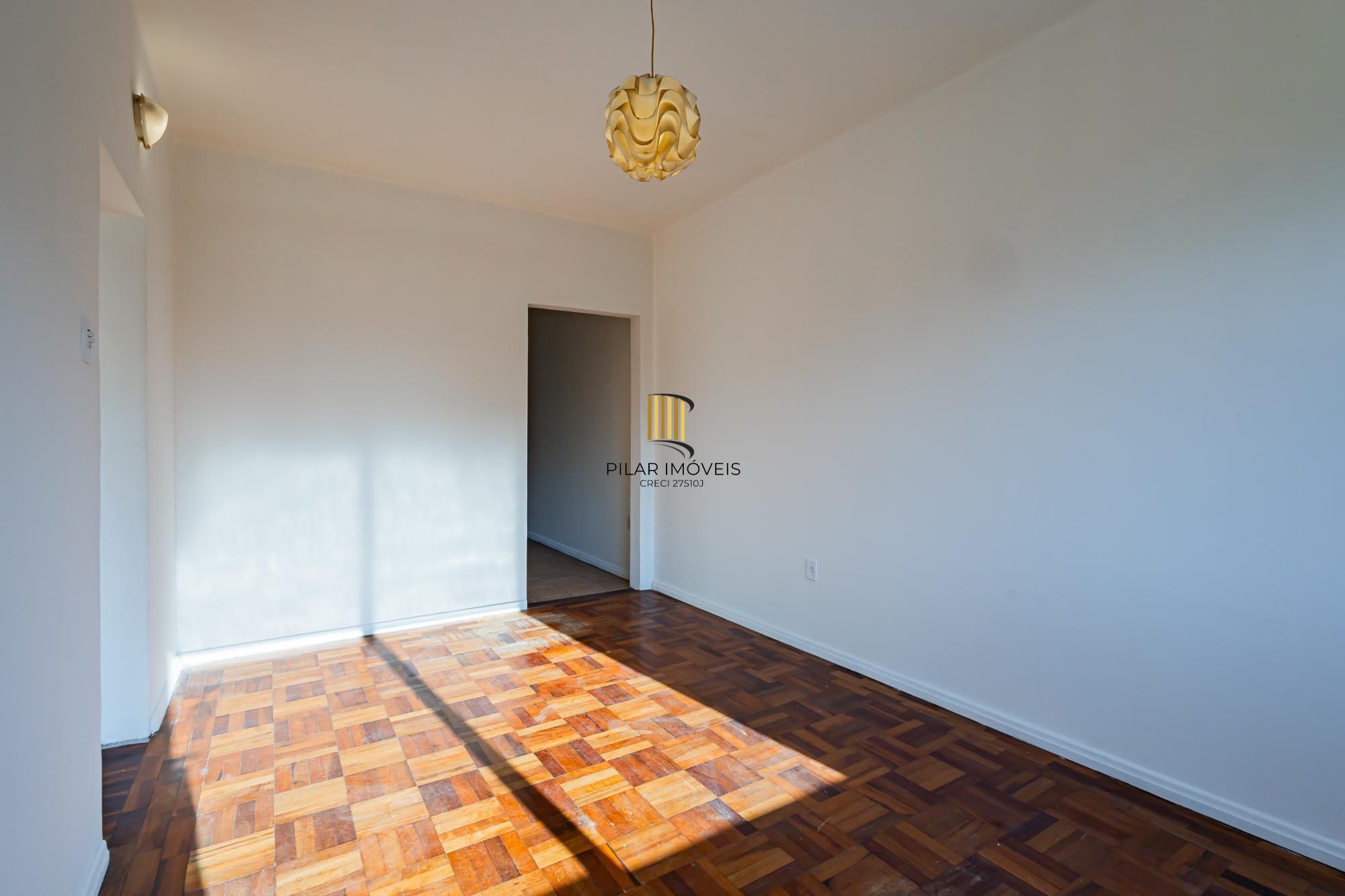 Apartamento de 2 Quartos com pátio no bairro Petrópolis