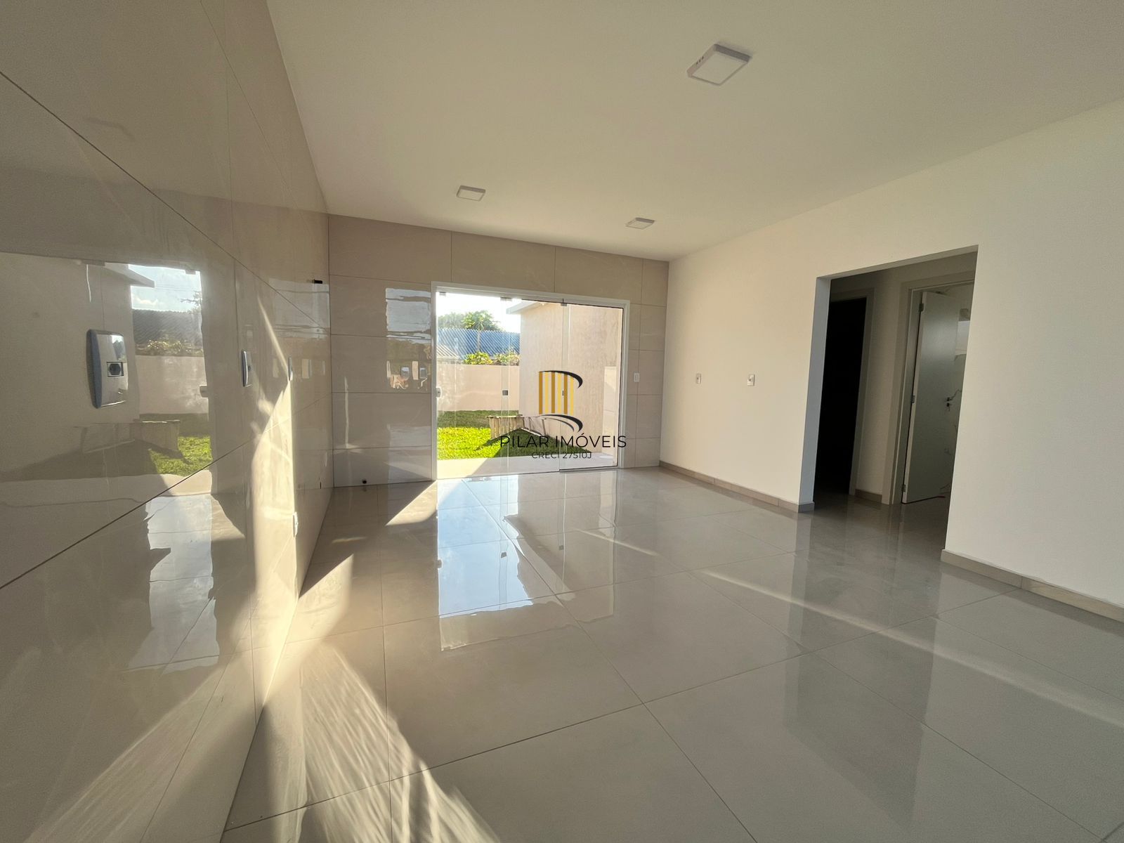 Casa de 3 Quartos de alto padrão, com excelente acabamento, perfeita para quem busca conforto, estilo e funcionalidade.