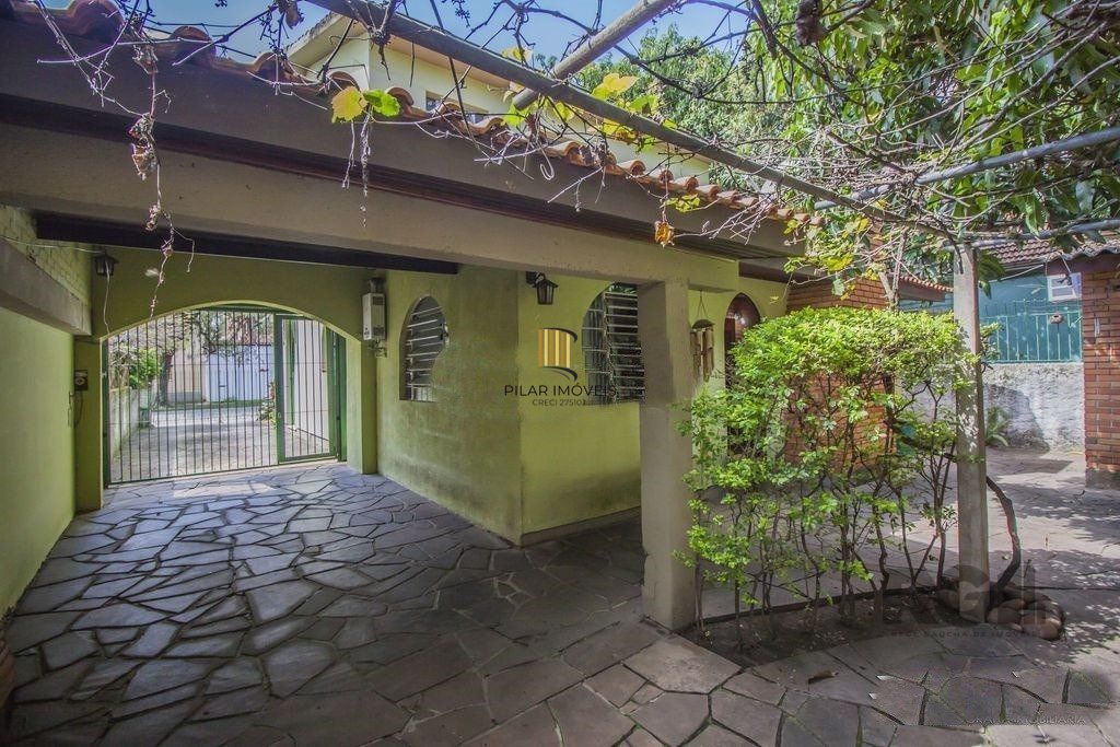 Casa 3 Dormitório(s) Bairro Santa Maria Goretti