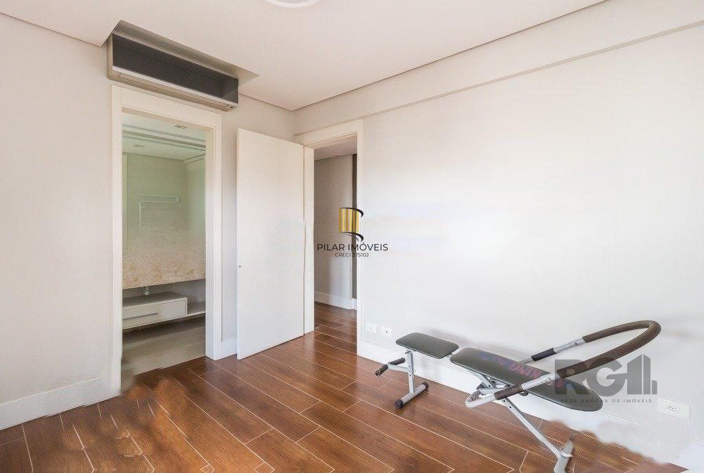 Apartamento 4 dormitórios no bairro Bela Vista