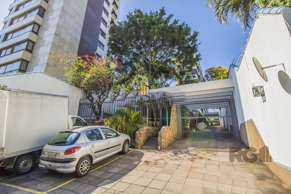 Cobertura 5 dormitórios no bairro Auxiliadora