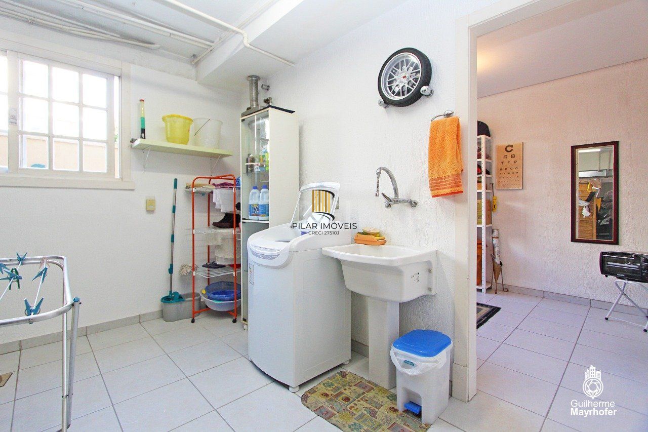 Casa Condominio para Venda - 380m², 2 dormitórios, sendo 2 suites, 3 vagas - Chácara das Pedras
