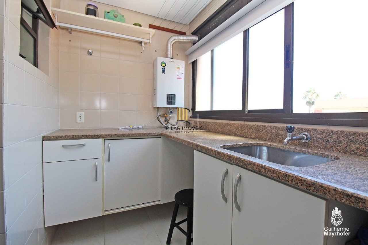 Apartamento para Venda - 76.17m², 2 dormitórios, sendo 1 suites, 2 vagas - Menino Deus