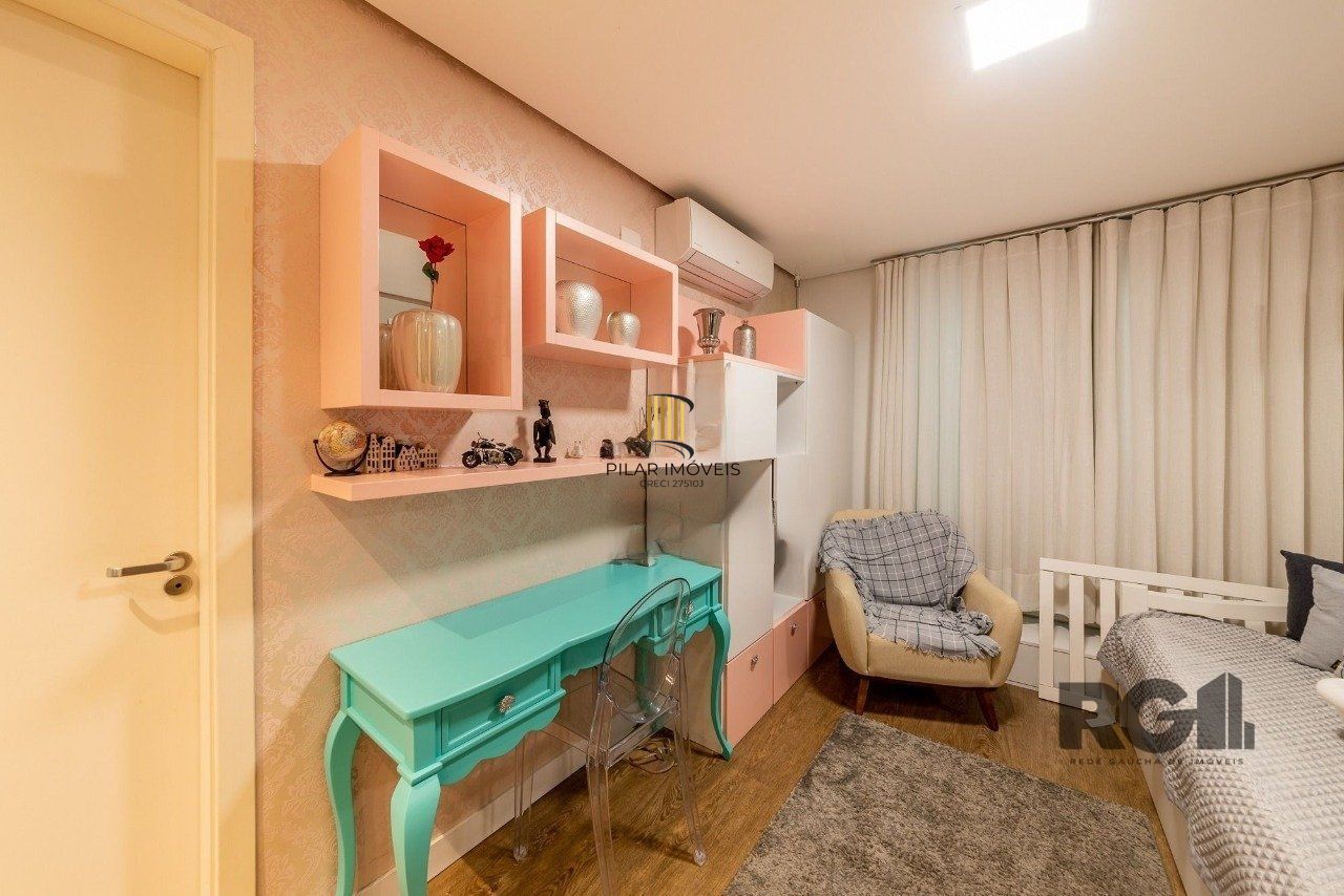 Casa de Condomínio 4 dormitórios no bairro Três Figueiras