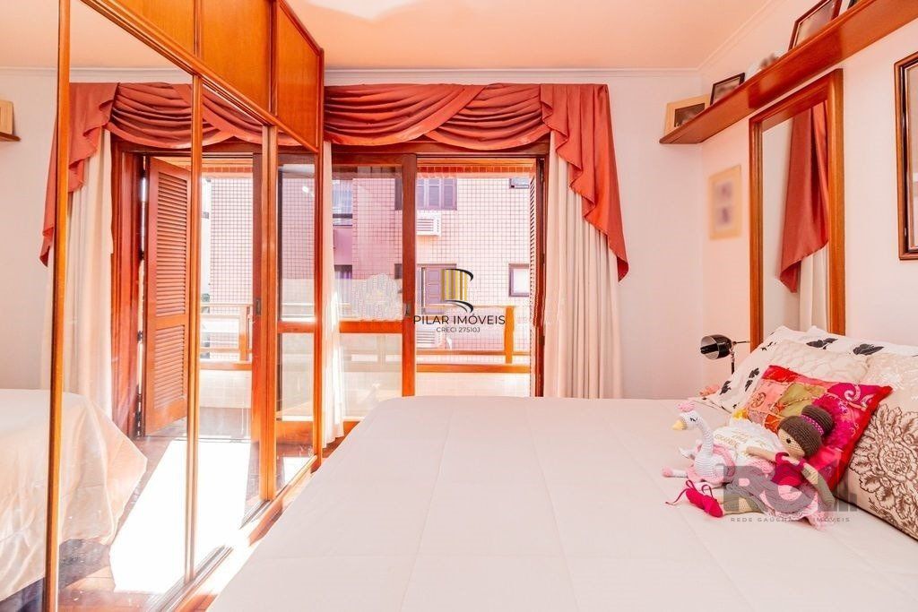 Cobertura 4 Dormitório(s) Bairro Jardim Lindóia