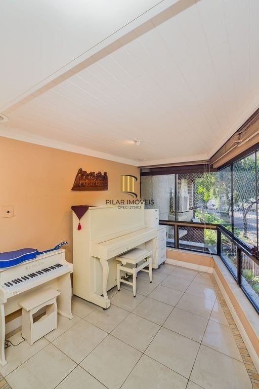 Apartamento 4 dormitórios no bairro Mont Serrat