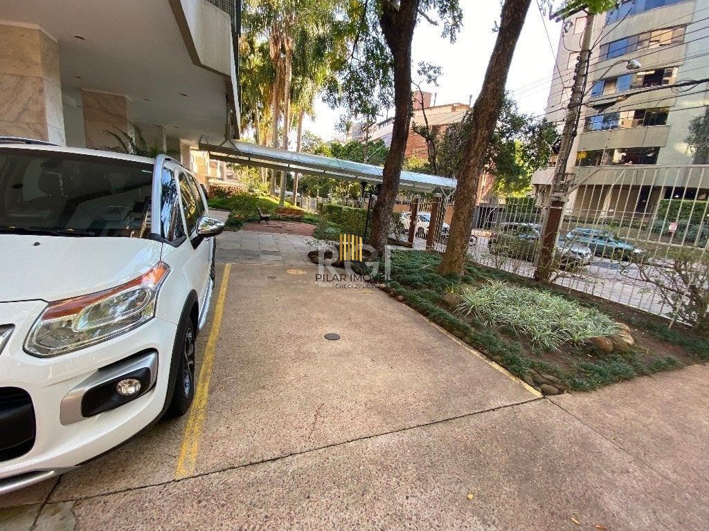 Apartamento para Venda - 129m², 3 dormitórios, sendo 1 suites, 1 vaga - Petrópolis