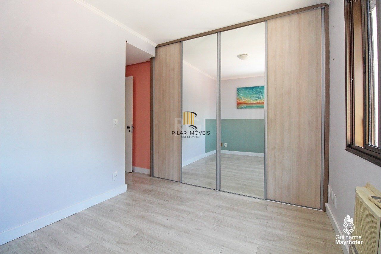 Apartamento para Venda - 76.17m², 2 dormitórios, sendo 1 suites, 2 vagas - Menino Deus