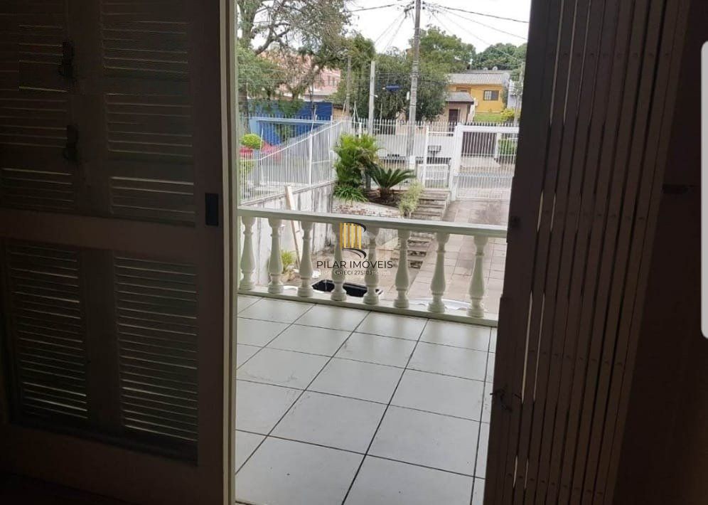 Casa para Venda - 239m², 3 dormitórios, sendo 1 suites, 2 vagas - Alto Petrópolis
