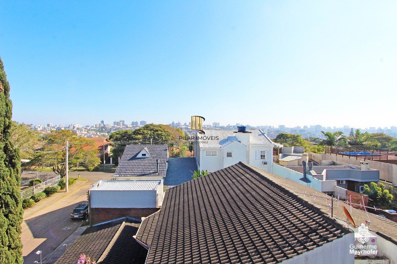 Casa Condominio para Venda - 380m², 2 dormitórios, sendo 2 suites, 3 vagas - Chácara das Pedras