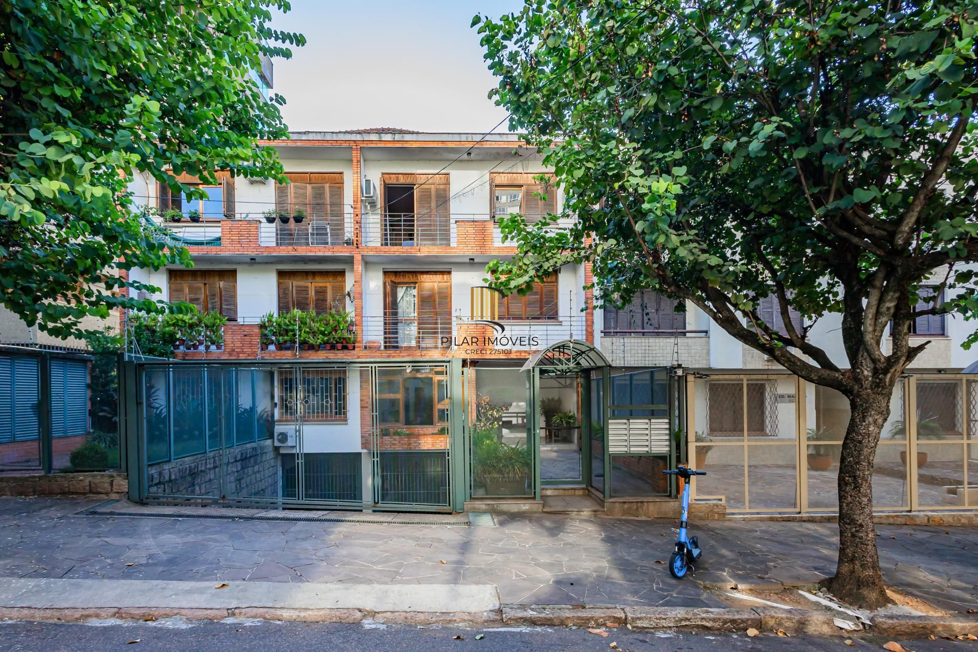 Apartamento de 2 Quartos com pátio no bairro Petrópolis