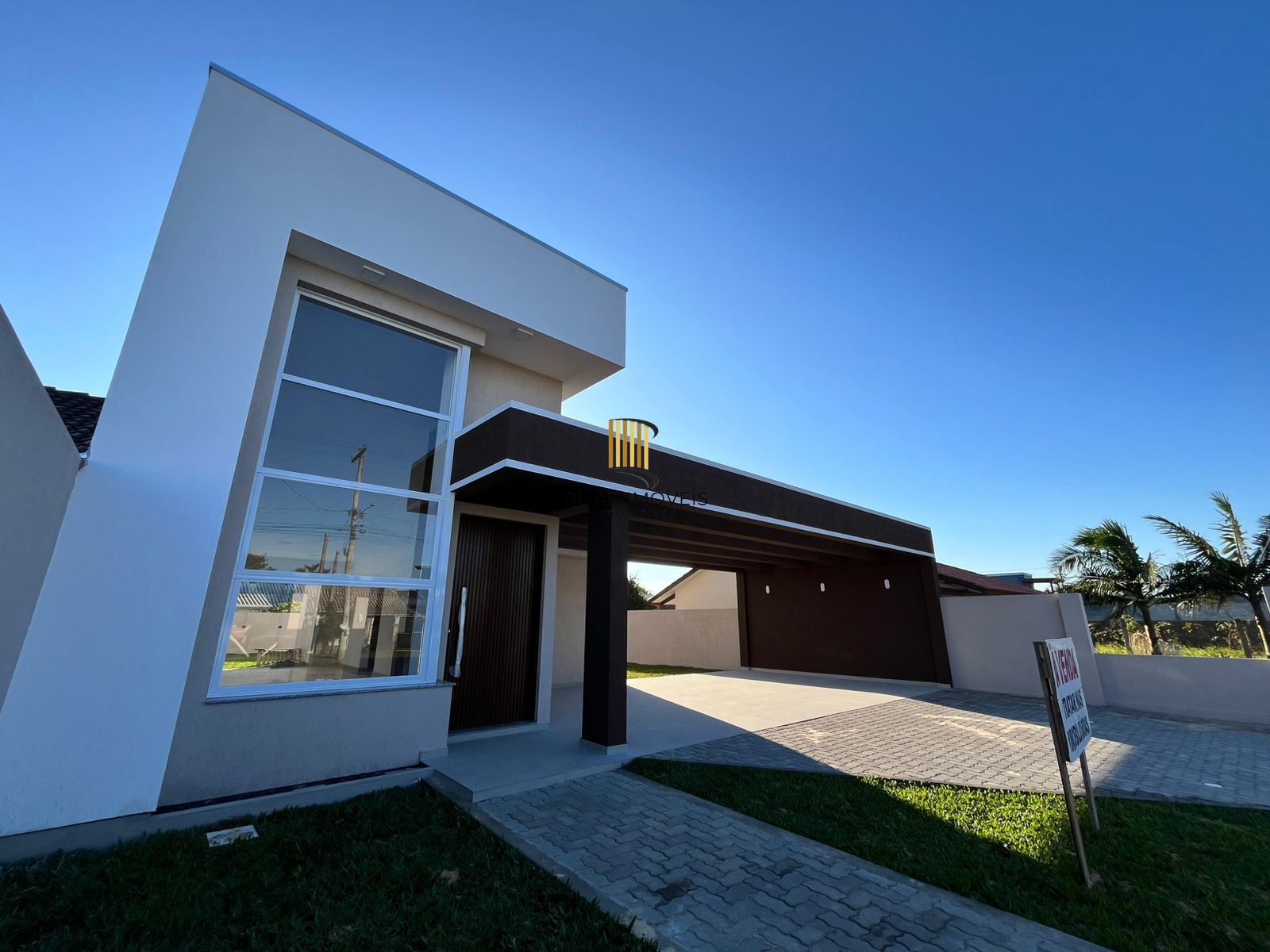 Casa de 3 Quartos de alto padrão, com excelente acabamento, perfeita para quem busca conforto, estilo e funcionalidade.