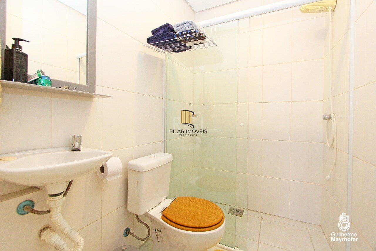 Casa Condominio para Venda - 380m², 2 dormitórios, sendo 2 suites, 3 vagas - Chácara das Pedras